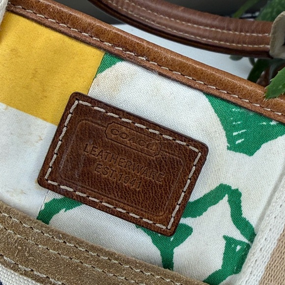 Coach Patchwork Tote Bag Canvas Multicolor Hamptons Legacy Y2K Shoulder Purse - Picture 8 of 13